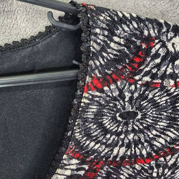 Woman Style & Co Top Shirt V-Neck Short Sleeve Red & Black Abstract Pattern 3X - Picture 7 of 11